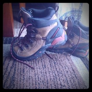 Hiking boots.Keen